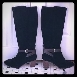 Clarks Boots - Black Suede